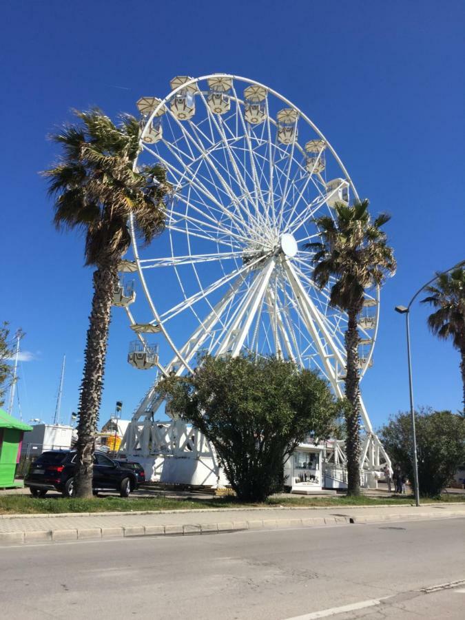 Апартаменты App Sul Lungomare Сан-Бенедетто-дель-Тронто Экстерьер фото